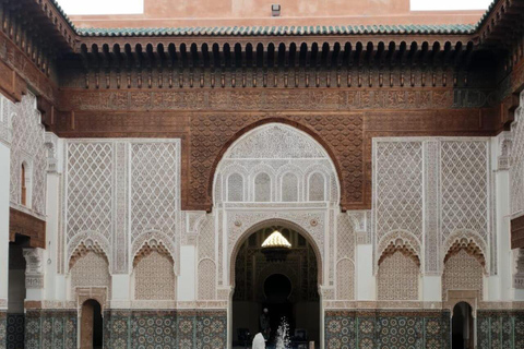 Marrakech cintilante pelos olhos de um guia local