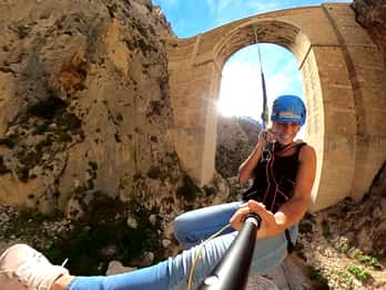 Altea: Bungee jumping in "El Mascarat" canyon