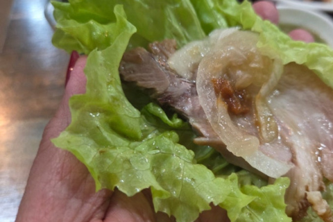 Busan: Local Market, Jokbal Dinner, and Beach Experience