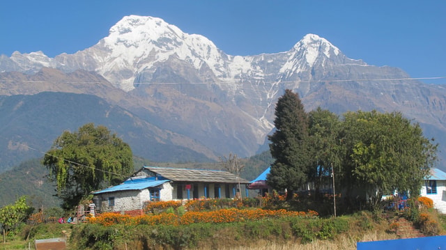 Pokhara: Ghandruk Village Guided Hike with Hotel Pickup
