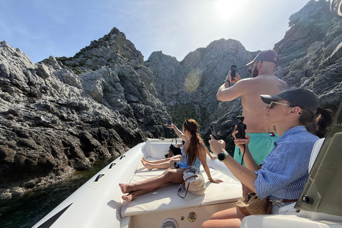 Tropea: Essence of the Coast of the Gods Boat Tour Max. 12 people
