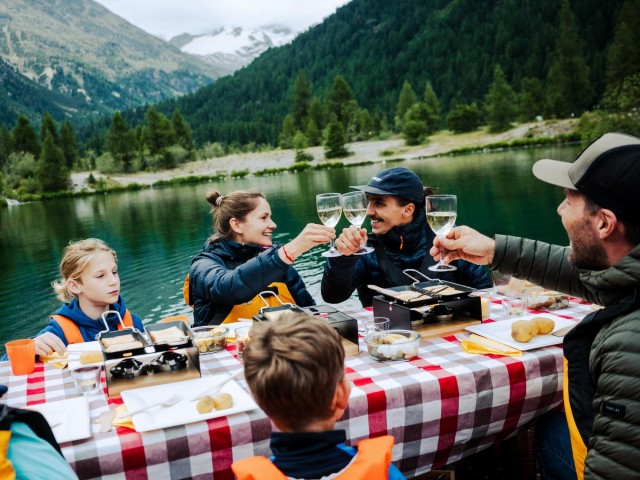 Visit Pontresina Raclette on the lake in the Engadin in Swiss National Park