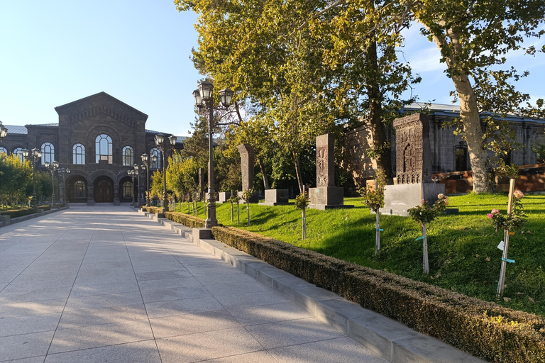 From Yerevan: Khor Virap & Echmiadzin Private EV Tour