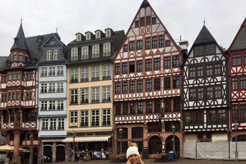 Frankfurt Instagram tour with a private photographer