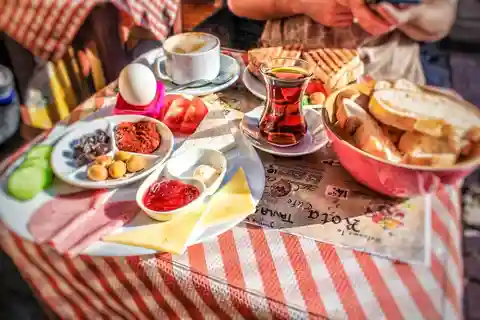 Стамбул: вкус Турции с Европой и Азией на пароме