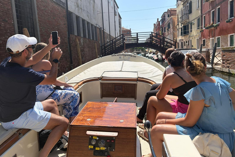 Venice from a Bragozzo: Cruise Tour of St. Mark and Surroundings Venice from a Bragozzo: Boat Tour between St. Mark's and the Surrounding Area