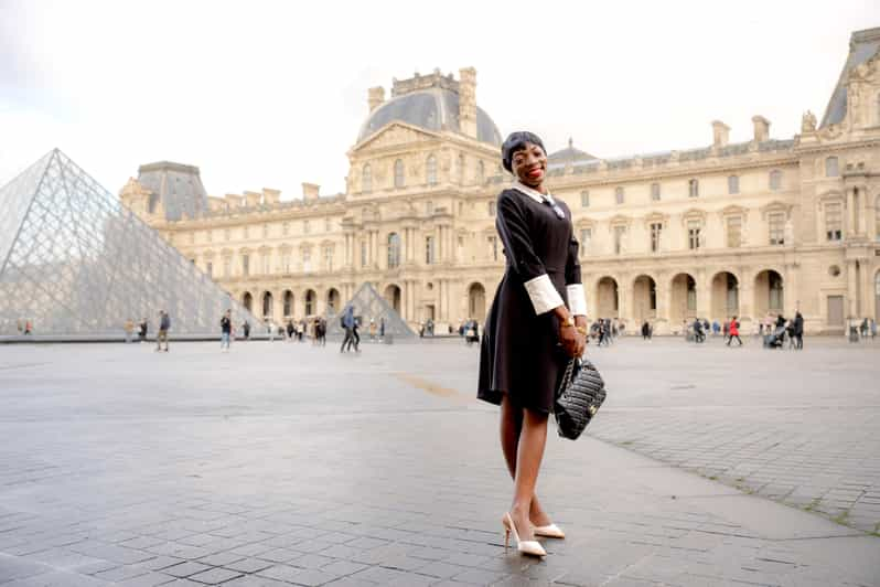 Paris: Private Photoshoot Outside the Louvre Museum | GetYourGuide