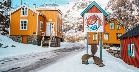 From Svolvaer to Å: 2-Day Lofoten Highlights Photo Tour