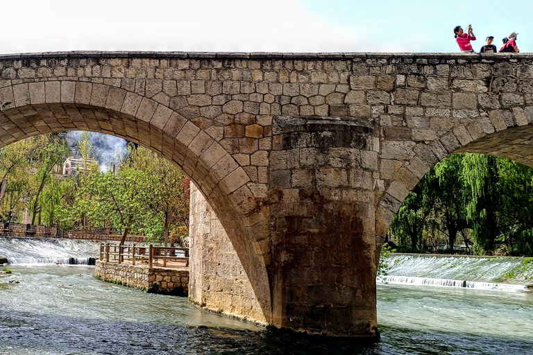 Valencia: Alcalá del Júcar Private Day Trip with Guide