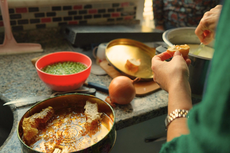 Izmir: Autentisk turkisk matlagningskurs med lokalbefolkningenIzmir: Autentisk turkisk matlagningslektion med lokalbefolkningen