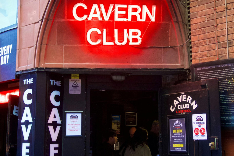 Beatles Highlights Walking Tour in Liverpool 3-hour: English Walking Tour