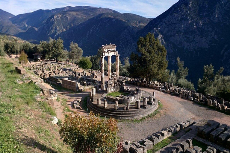 Delphi:Oracle & Ancient Wonders Private Day Tour from Athens