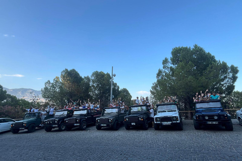 Alanya: Night Safari and Disco Boat Tour with Dinner