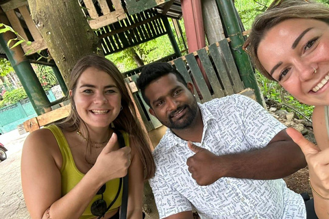 Desde Kandy Excursión en Tuk Tuk por las Rocas de Sigiriya y Pidurangala