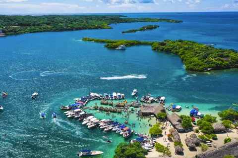 Cartagena: Rosario Islands Tour by Catamaran or Speedboat