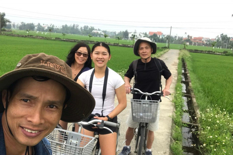 Hoi An : Ekologisk cykeltur med båtresa i korgbåt och lunch