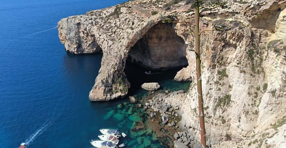 Malta Tour: Three Cities, Marsaxlokk, Blue Grotto and Hagar Qim