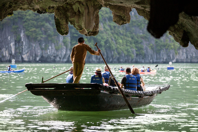 Hanoi/Hafen : 2-tägige Ha Long &amp; Lan Ha Bucht auf LuxuskreuzfahrtenLimousinenbus von Hanoi nach Ha Long