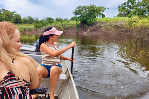 Manaus: Riverside Experience Tour, Fishing, Connection and Lunch Included.