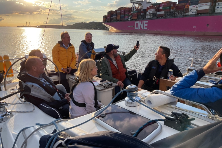 Real sailing trip ''Towards the North Sea'' - from/to WEDEL Guided Tour in Deutsch