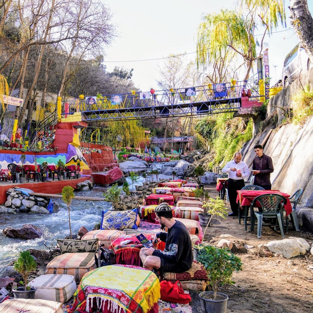 Marrakech : Excursion dans la vallée de l'Ourika avec chutes d'eau, guide et déjeuner - trekking