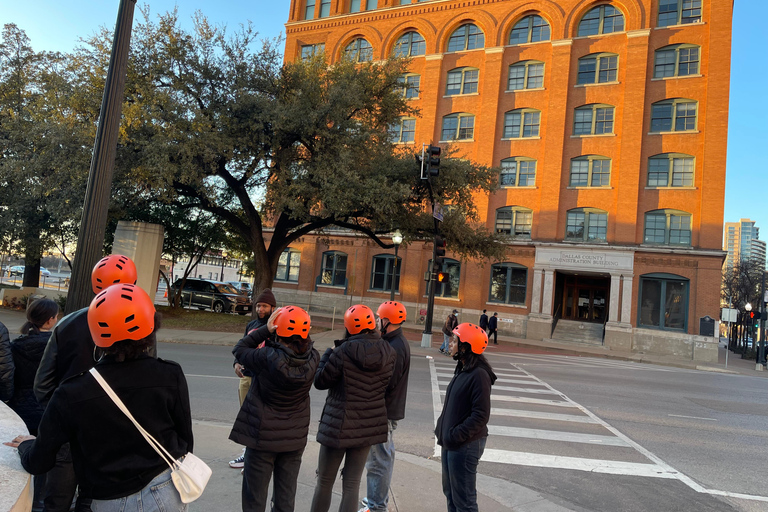 Tour in scooter dell&#039;assassinio e della storia di Dallas JFK