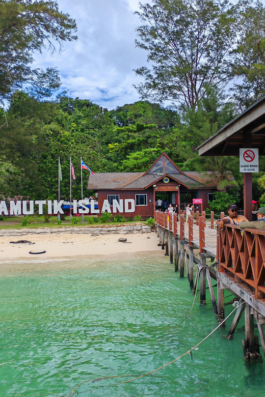 Kota Kinabalu: Mamutik Island Tagestour mit Schnorcheln und Mahlzeit ...