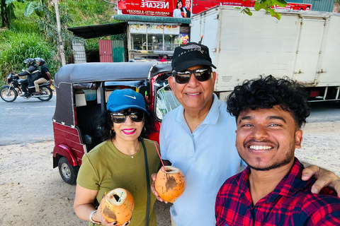 Kandy Private City Guided Tour by Tuk Tuk Kandy Private Guided City Tour by Tuk Tuk