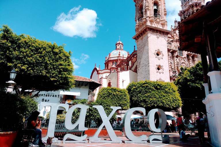 Taxco "Magical Town" and Cuernavaca Sightseeing Tour, departing from Mexico City Taxco and Cuernavaca, with lunch included (without drinks)