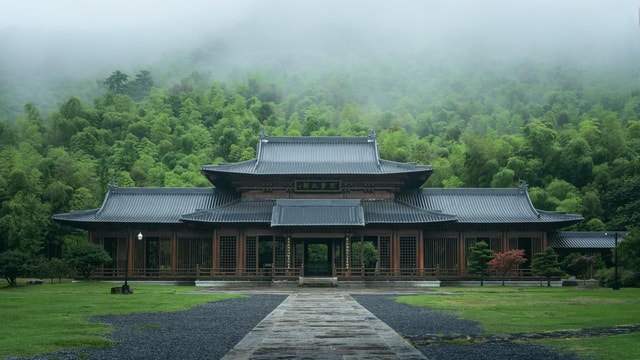 From Shanghai: Shaoxing Water Town and Boat Ride Tour