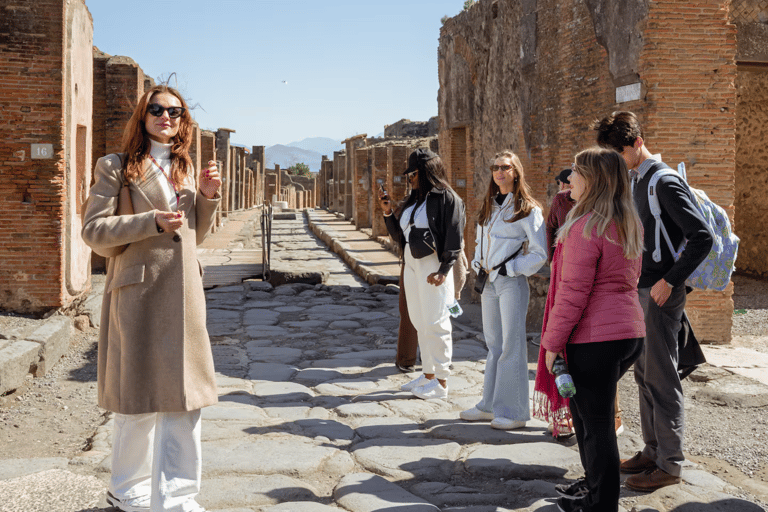 Pompeii & Cooking Class with Mamma From Naples