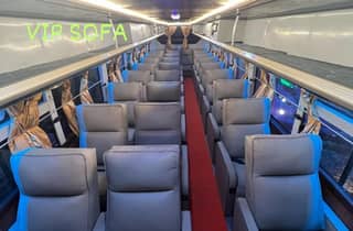 Kathmandu: Transfer von/nach Lumbini (VIP-Luxus-Sofa-Bus)