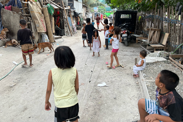 Manila: Community Life & the Legacy of Smokey Mountain