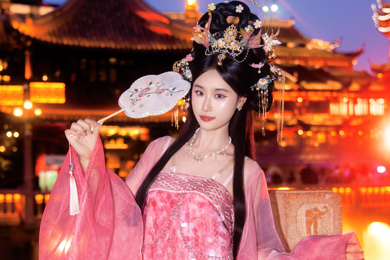 Shanghai: Yuyuan Garden Qipao & Hanfu Photoshoot Experience