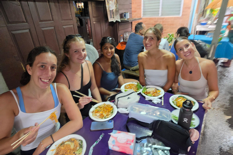 Bangkok: Hidden Gems Bike Tour to Street Food