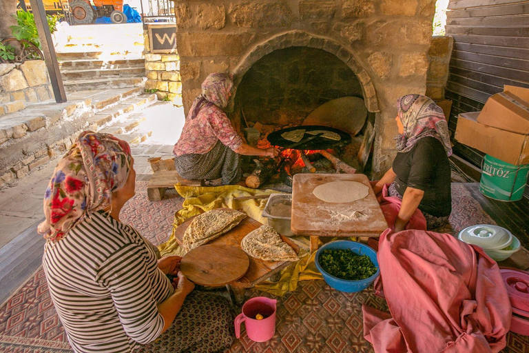 Side: Full-Day Mix Tour to Green Canyon with Boat & Lunch