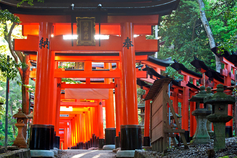 Dagsutflykt till Fushimi Inara, Nara och Osaka från Kyoto