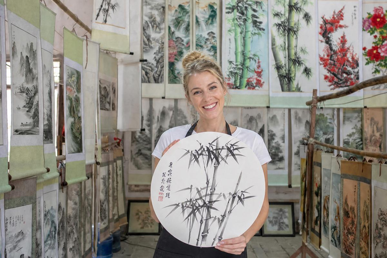 Yangshuo: Tea Picking & Chinese Fan Painting Experience English-Speaking Guide Included