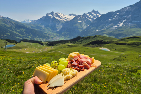 Männlichen : dégustation de fromages et de chocolats au sommet de la montagneMännlichen : Dégustation de fromages et de chocolats au sommet de la montagne