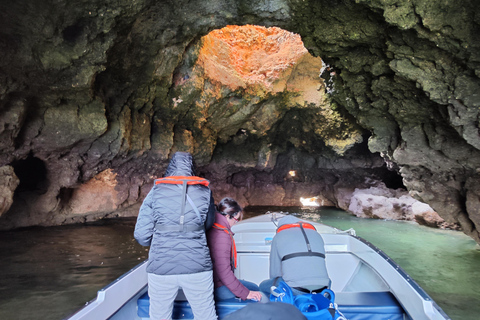 Lagos: Ponta da Piedade Grotto 1-timmes tur med lokal guideDelad gruppresa