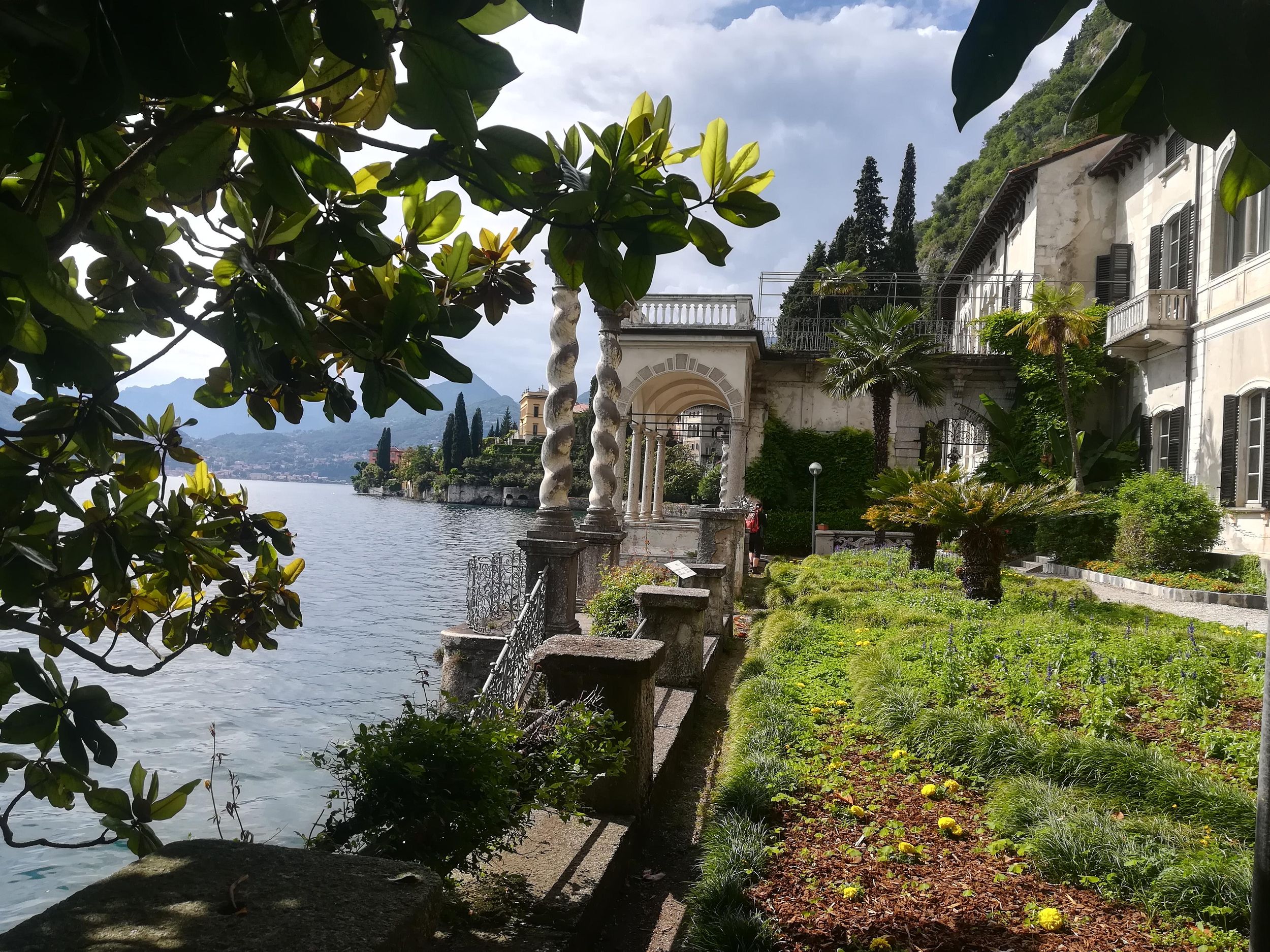 Varenna: Geführte Wanderung und Schloss von Vezio