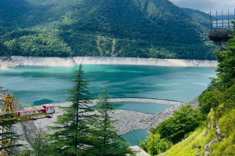 Depuis Tbilissi : Excursion d&#039;une journée à Gudauri et Kazbegi