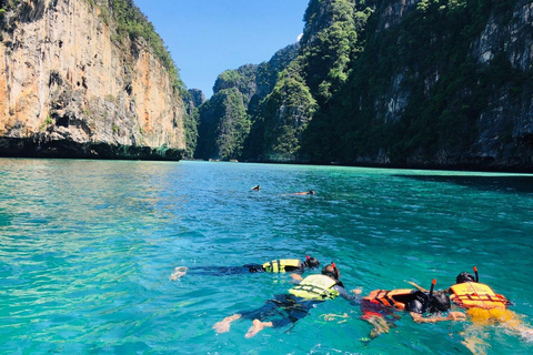 Koh Phi Phi: Longtailbåt till Maya Bay och Pileh LagoonFrån Phi Phi : 5 öar Longtail båttur med snorkling