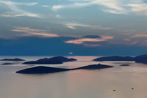 Sibenik: Skatter i inlandet – natur, historia och smakupplevelser