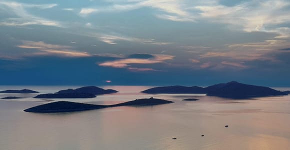 Šibenik: Kroatien an einem Tag, Ausblicke, Geschichte, Olivenöl, Wein