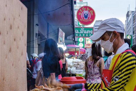 Grand Palace, Wat Pho, Wat Arun, and old Markets Tour