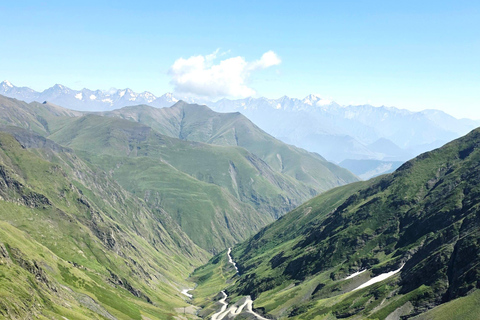 تبليسي: جولة جبال توشيتي لمدة 3 أيام مع وجبات الطعام والفندق