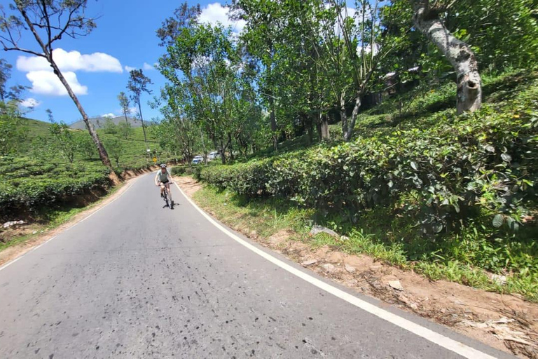 Ella, circuit à vélo dans la zone cyclable du Sri LankaElla, Sri Lanka - Circuit à vélo dans la zone cyclable