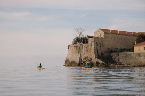 Budva: Winter Sea Kayak Tour to Caves & St Nicholas Island