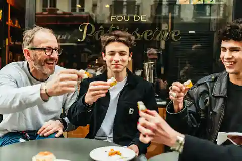 パリフランス菓子学校によるスイーツツアー